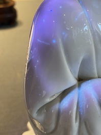 Een Chinese Dehua blanc de Chine figuur van Damo, zegelmerk, Qing