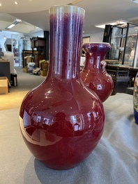 A Chinese flamb&eacute;-glazed bottle vase, 19th C.