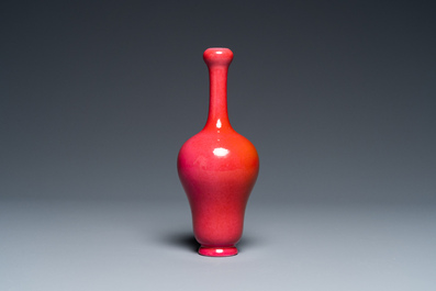 A Chinese monochrome ruby-glazed garlic head bottle vase, Qianlong mark, Republic