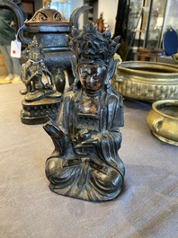 Bouddha de M&eacute;decine ou Bhaishajyaguru en bronze dor&eacute; et laqu&eacute;, Sino-Tibet, Ming