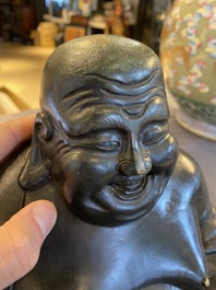 Een Chinese bronzen Boeddha, 19e eeuw