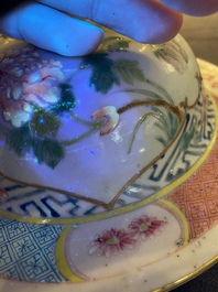 A pair of fine Chinese famille rose vases and covers, Qianlong mark, 19th C.