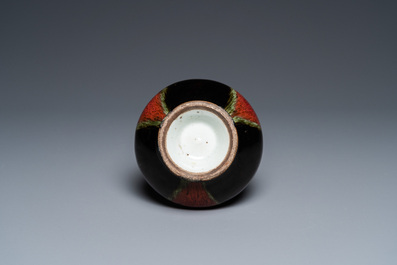 A Chinese flamb&eacute;-glazed garlic head vase, 19th C.