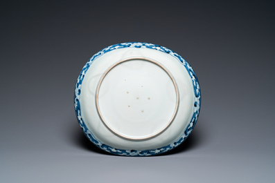 A Japanese blue and white Arita dish with sea turtles, Edo, 18th C.