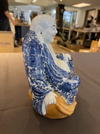 A Chinese blue and white Buddha, Wei Hong Tai Zao 魏洪泰造 mark, Republic