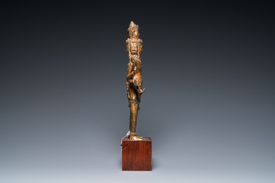 Sculpture d'une divinit&eacute; bouddhiste en bronze dor&eacute;, Tha&iuml;lande ou Cambodge, 18/19&egrave;me