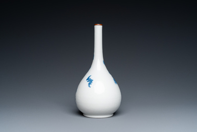 A Chinese 'Bleu de Hue' Vietnamese market 'Shou Lao' bottle vase, 18/19th C.