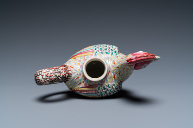 A Chinese famille rose rooster-shaped ewer, Qianlong