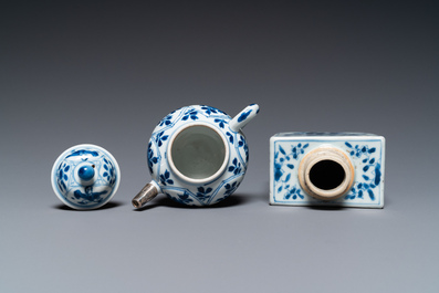 14 Chinese blue and white tea wares, Kangxi and later