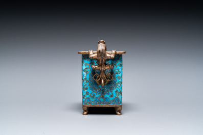Br&ucirc;le-parfum en &eacute;maux cloisonn&eacute;s aux anses en forme de chilong, Chine, fin Ming ou d&eacute;but Qing
