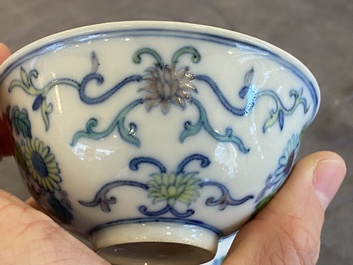 Paire de bols en porcelaine de Chine doucai, marque de Yi Pin Tang Zhi 一品堂製, Guangxu