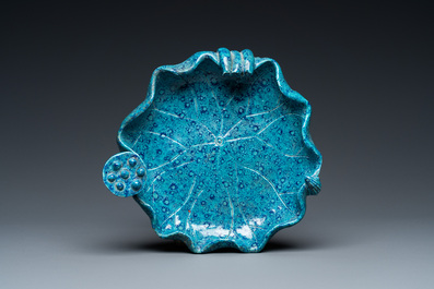 A Chinese robin's egg-glazed lotus brush washer, 19/20th C.