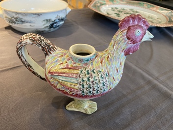 A Chinese famille rose rooster-shaped ewer, Qianlong