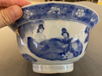 Een Chinese blauw-witte klapmuts kom, Kangxi merk en periode