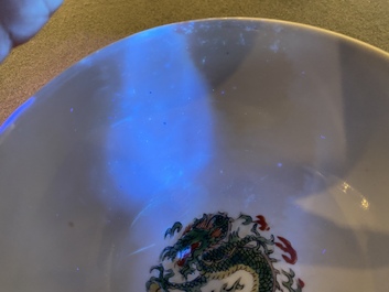A rare Chinese famille verte 'dragon' bowl, Chenghua mark, Kangxi