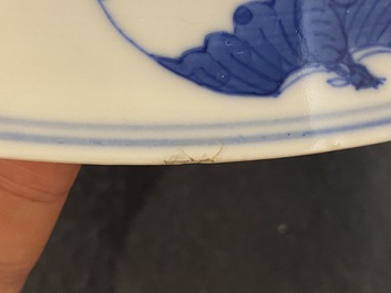 Plat en porcelaine de Chine en bleu et blanc, marque et &eacute;poque de Guangxu