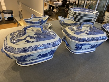 A Chinese blue and white 53-piece service, Qianlong