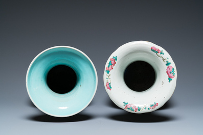 Deux vases en porcelaine de Chine famille rose, 19&egrave;me