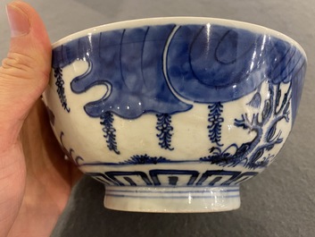 Een Chinese blauw-witte 'Bleu de Hue' kom voor de Vietnamese markt, Thường t&acirc;m lạc sự  賞心樂事 merk, ca. 1830