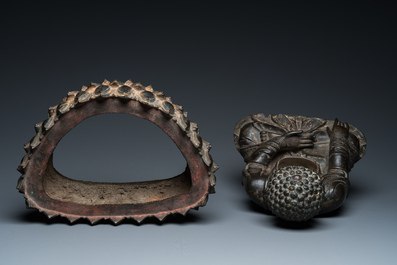 Grand Bouddha sur tr&ocirc;ne de lotus en bronze dor&eacute;, Sino-Tibet, Ming