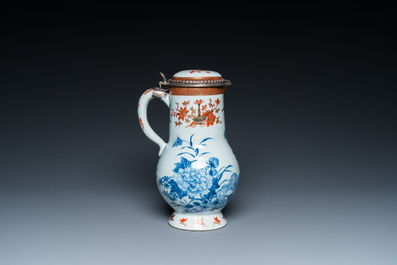 A Chinese blue and white covered ewer, a bowl and two sauceboats, Kangxi/Qianlong