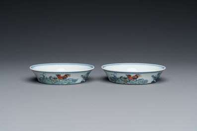 A pair of Chinese doucai chicken bowls, Cai Hua Tang Zhi 彩華堂製 hallmark, Qianlong