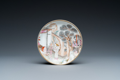 Tasse et soucoupe en porcelaine de Chine famille rose &agrave; d&eacute;cor exceptionnel, Yongzheng