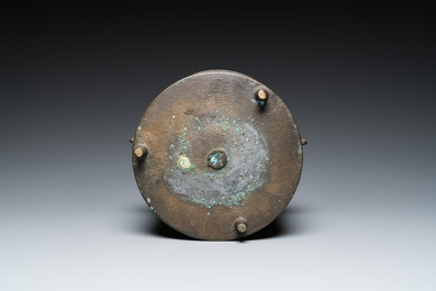 Bouilloire tripode en bronze, probablement France, 17&egrave;me