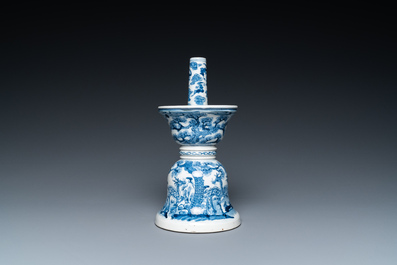A Chinese blue and white 'Bleu de Hue' candlestick for the Vietnamese market, 18/19th C.