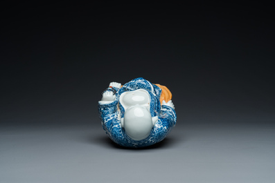 A Chinese blue and white Buddha, Wei Hong Tai Zao 魏洪泰造 mark, Republic