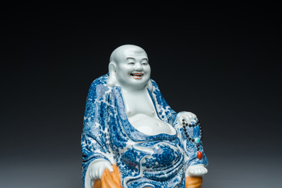 A Chinese blue and white Buddha, Wei Hong Tai Zao 魏洪泰造 mark, Republic