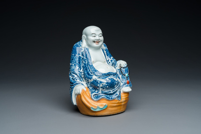 A Chinese blue and white Buddha, Wei Hong Tai Zao 魏洪泰造 mark, Republic