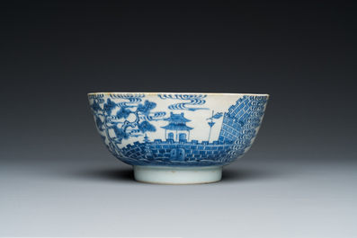 Een Chinese blauw-witte 'Bleu de Hue' kom voor de Vietnamese markt, Nh&atilde; Ngọc 雅玉 merk, 19e eeuw