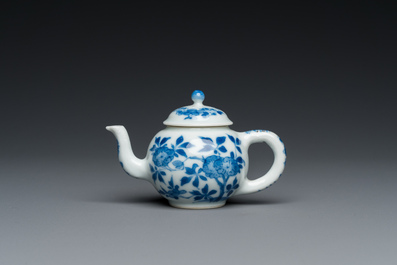 A Chinese blue and white miniature teapot and cover, Kangxi