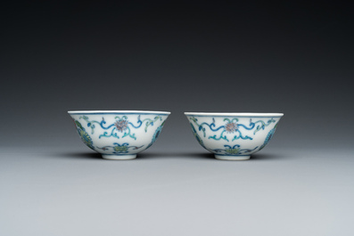 Paire de bols en porcelaine de Chine doucai, marque de Yi Pin Tang Zhi 一品堂製, Guangxu