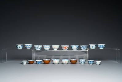 44 Chinese blue, white, famille rose and Imari-style cups and 62 saucers, Kangxi and later