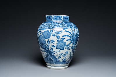 An octagonal Japanese blue and white Arita 'peacocks' vase, Edo, 17/18th C.