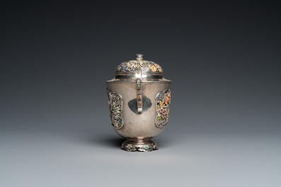 Hiratsuka Mohei (Japon, 1836-?, attribu&eacute; &agrave;): Br&ucirc;le-parfum de type 'koro' en argent &eacute;maill&eacute; et ajour&eacute;, Meiji, 19&egrave;me