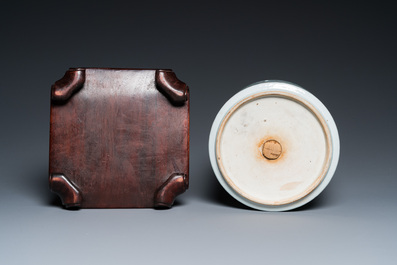 A Chinese doucai 'bajixiang' jardini&egrave;re, Qianlong/Jiaqing