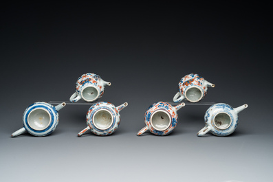 Six th&eacute;i&egrave;res en porcelaine de Chine en bleu et blanc, famille verte et de style Imari, Kangxi/Yongzheng