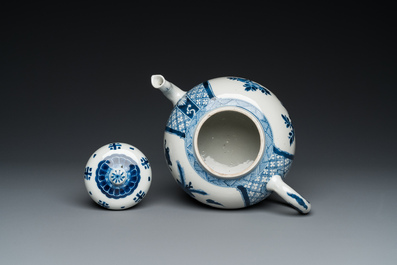 A large Chinese blue and white 'antiquities' teapot and cover, Kangxi