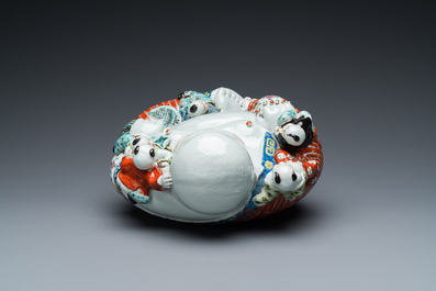 A Chinese famille rose Buddha, Zhu Mao Ji Zao 朱茂記造 mark, Republic