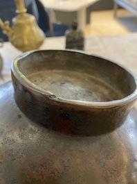 A Chinese bronze garlic-head 'hu' wine vessel, Eastern Zhou/Han