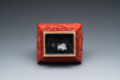 A Chinese red cinnabar lacquer 'fanghu' vase, 19/20th C.