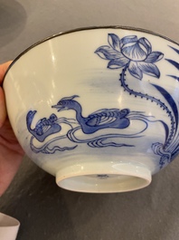 Een Chinese blauw-witte 'Bleu de Hue' kom voor de Vietnamese markt, Ngoạn ngọc 玩玉 merk, 19e eeuw