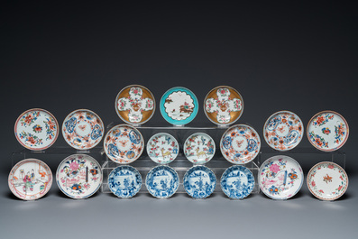 22 Chinese famille rose and blue and white cups and 19 saucers, koppen, Kangxi and later