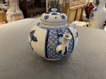 A large Chinese blue and white 'antiquities' teapot and cover, Kangxi