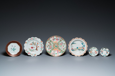 14 Chinese famille rose dishes and plates, Qianlong and later