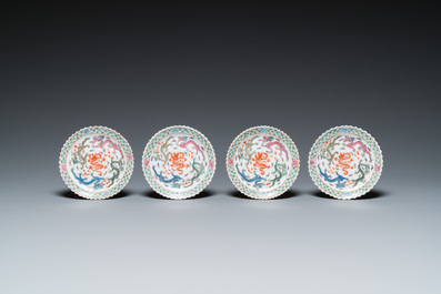 Vier Chinese famille rose borden en een kopje voor de Straits of Peranakan markt, Qianlong merk, 19e eeuw