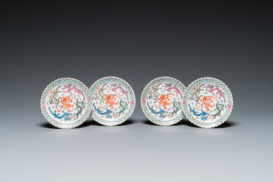 Vier Chinese famille rose borden en een kopje voor de Straits of Peranakan markt, Qianlong merk, 19e eeuw